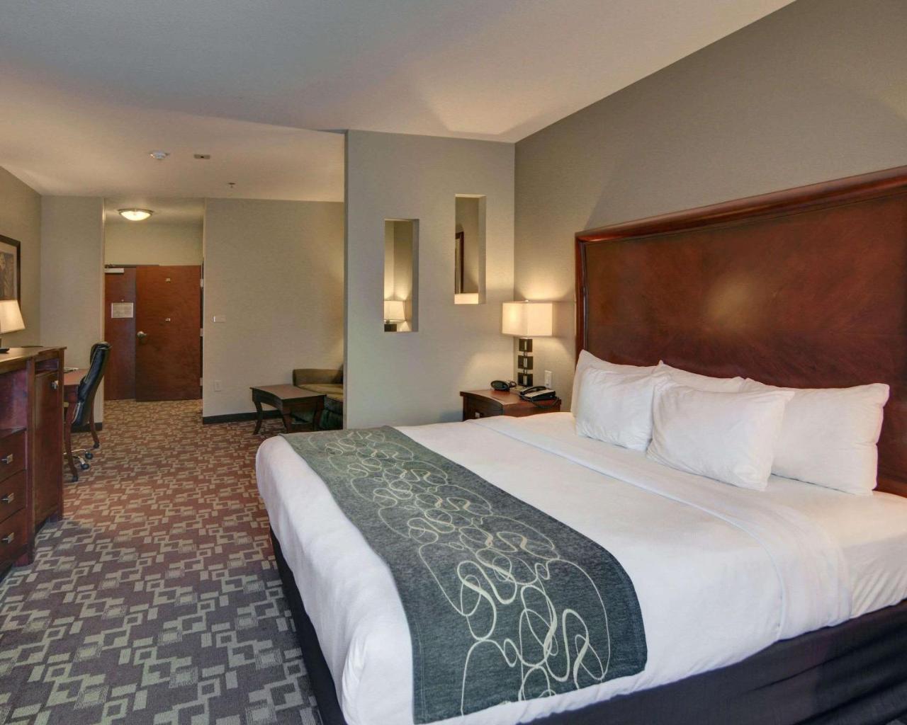 Comfort Suites Near Northeast Mall 北里奇兰希尔斯 外观 照片